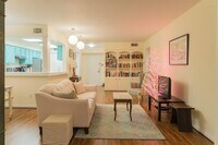 357 N Post Oak Ln photo'