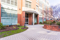 The Columbus - West Tower in Hoboken, NJ - Foto de edificio - Building Photo