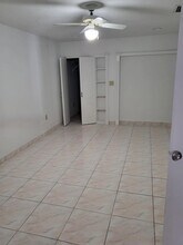 21004 SW 118th Pl in Miami, FL - Foto de edificio - Building Photo