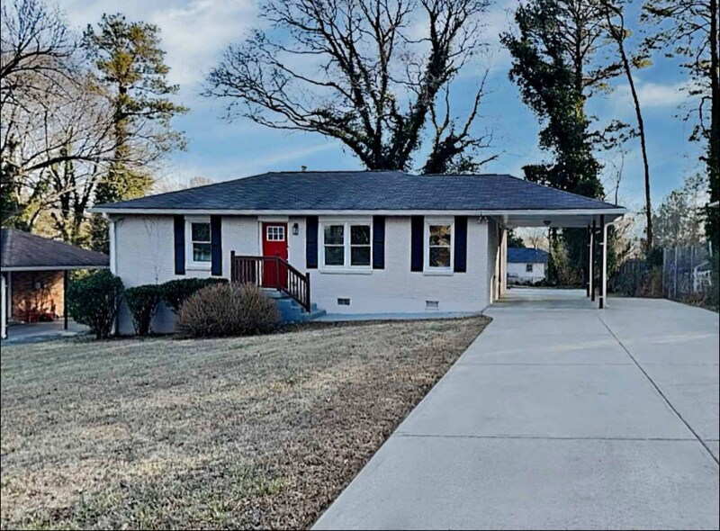 2497 Brentwood Rd in Decatur, GA - Building Photo