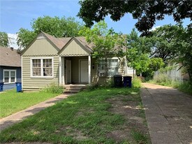 1826 Ramsey Ave in Dallas, TX - Building Photo