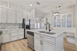 9149 Spring Mountain Way in Ft. Myers, FL - Building Photo - Building Photo