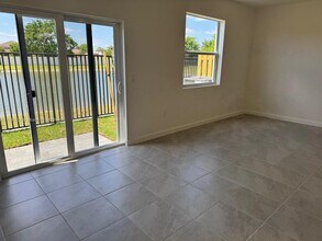 18422 SW 2nd St in Pembroke Pines, FL - Building Photo - Building Photo