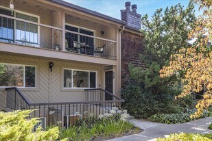 6021 Calle De Felice in San Jose, CA - Building Photo