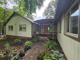 1105 Mistywood Ln in Concord, NC - Building Photo