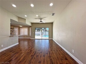 732 Rocky Trail Rd in Henderson, NV - Building Photo - Building Photo