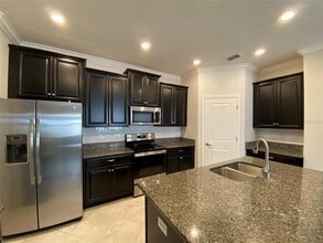 10049 Victory Gallop Loop in Ruskin, FL - Building Photo - Building Photo