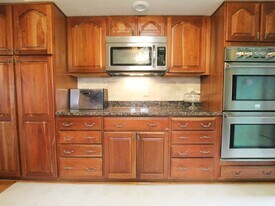 4950 Lemay Ferry Rd in Mehlville, MO - Building Photo