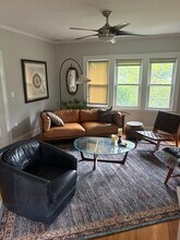 569 Commonwealth Ave in Newton, MA - Building Photo - Building Photo