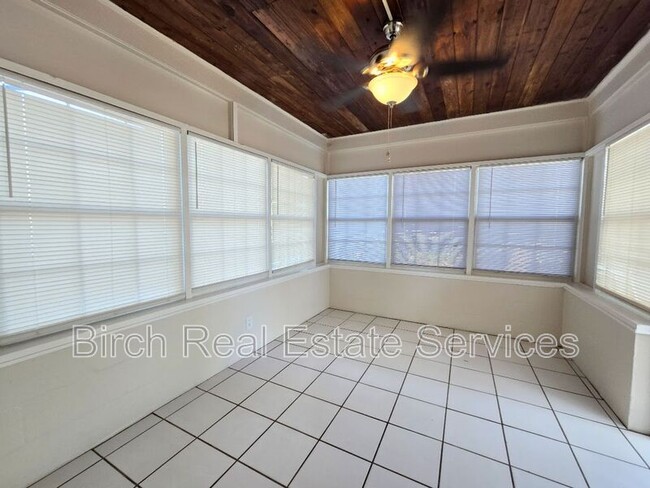 1222 S Franklin Cir in Clearwater, FL - Building Photo - Building Photo