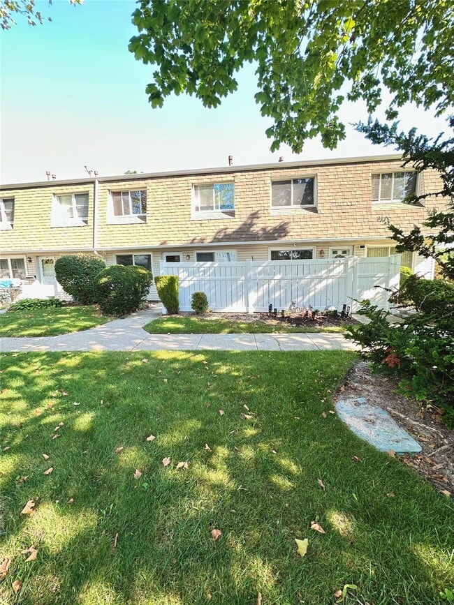 property at 154 Storm Dr
