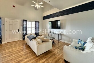 4507 Furling Ln in Destin, FL - Building Photo - Building Photo
