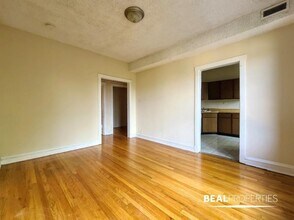 3523 N Racine Ave in Chicago, IL - Building Photo - Building Photo