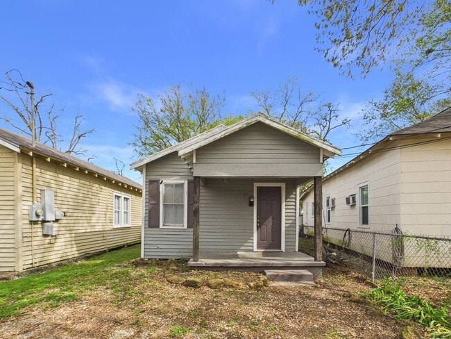 419 Cleveland St in Lafayette, LA - Building Photo - Building Photo