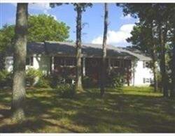 111 Leonard St in Raynham, MA - Building Photo
