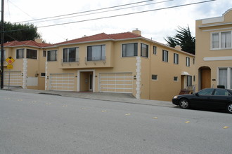 1021-1025 Grand Ave in South San Francisco, CA - Foto de edificio - Building Photo