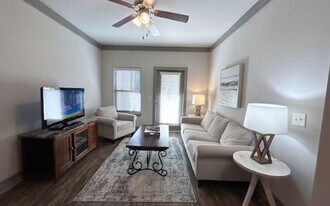 900 Venue Wy in Alpharetta, GA - Building Photo