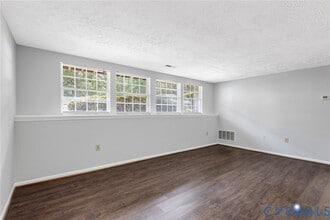 7604 Roscommon Ct in Richmond, VA - Building Photo - Building Photo