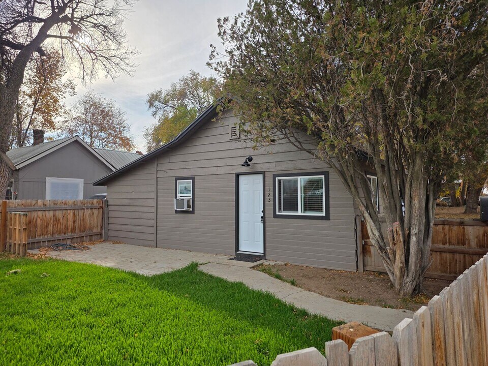 123 Calloway Ave in Caldwell, ID - Building Photo