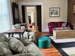61 Talbot Ave, Unit 2nd floor in Rockland, ME - Building Photo - Building Photo