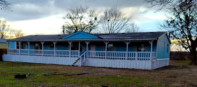 8922 Witter Ln