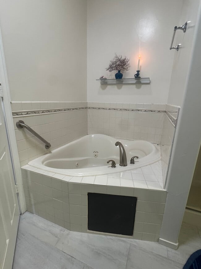 15935 Mary Cir, Unit Studio in ranch, Unit Studio in ranch