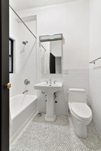 33 E 22nd St in New York, NY - Building Photo - Building Photo