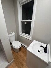 609 W Race St in Pottsville, PA - Foto de edificio - Building Photo