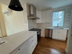 58 Springfield St in Somerville, MA - Foto de edificio - Building Photo