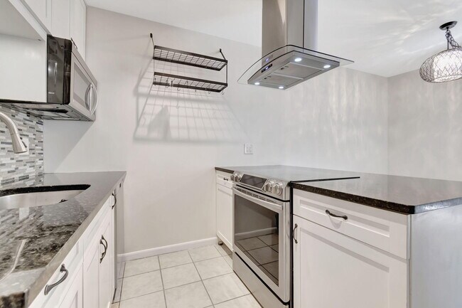 property at 309 NE 7th Ave