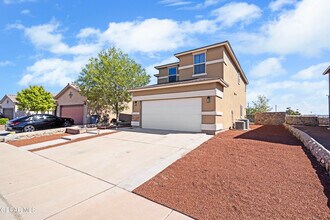 3760 Loma Jacinto in El Paso, TX - Building Photo - Building Photo