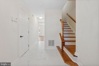 407 Susan Cir in North Wales, PA - Foto de edificio - Building Photo