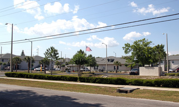 Northside Villas in St. Petersburg, FL - Building Photo - Building Photo