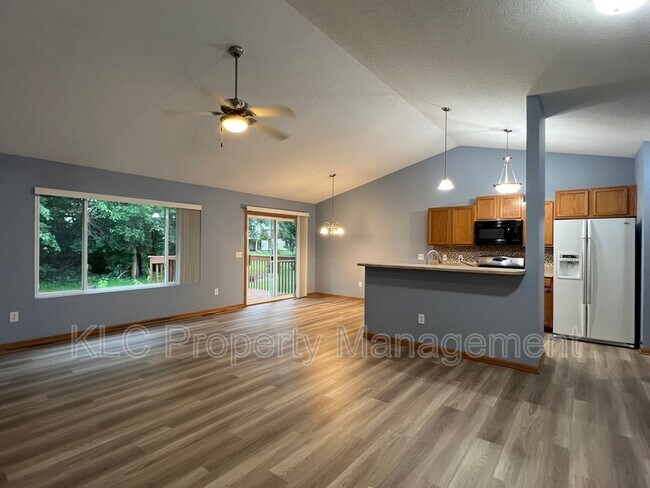 2429 E Porter Ave in Des Moines, IA - Building Photo - Building Photo