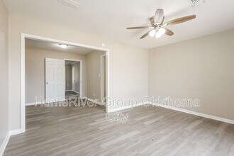 3049 SE 18th Pl in Del City, OK - Building Photo - Building Photo