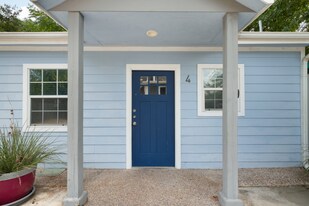 118 Delaware St in San Antonio, TX - Building Photo