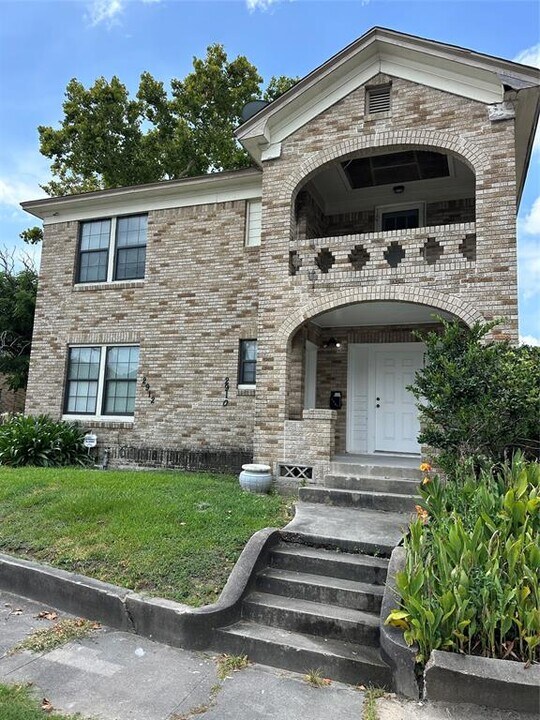2910 Wichita St in Houston, TX - Foto de edificio