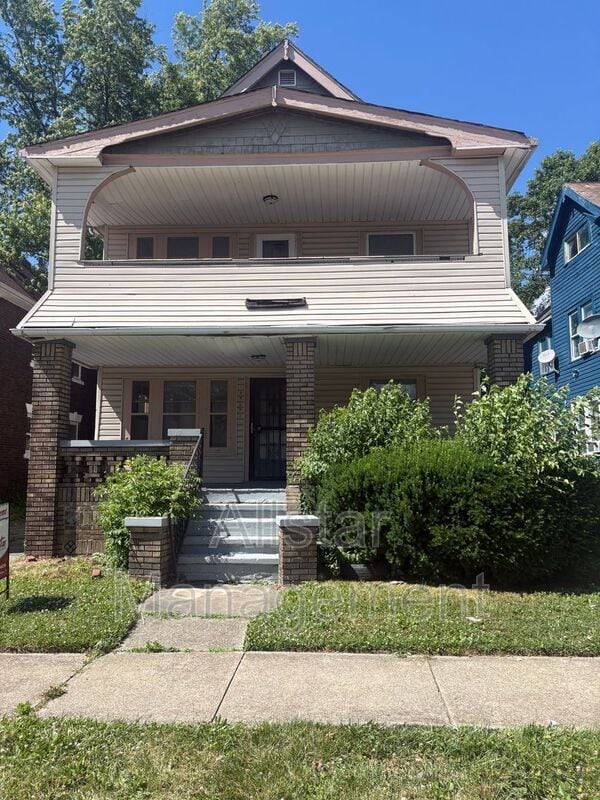 property at 11909 Parkhill Ave