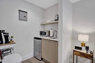 3020 Seville St, Unit SI ID1504045P in Fort Lauderdale, FL - Foto de edificio - Building Photo