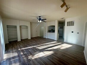 122 Vista Verdi Cir in Lake Mary, FL - Building Photo - Building Photo