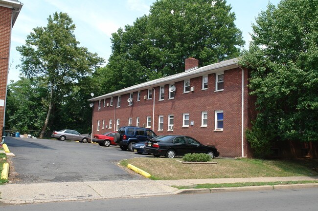 129 W Grand St in Elizabeth, NJ - Foto de edificio - Building Photo