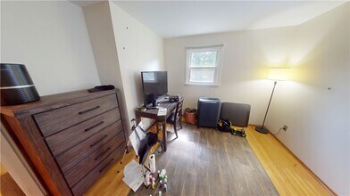 294 Barrington St in Rochester, NY - Building Photo - Building Photo