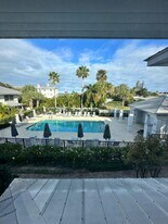 3653 NE Pineapple Ave in Jensen Beach, FL - Building Photo