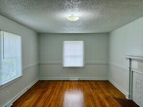 417 Homewood Ave in Burlington, NC - Building Photo - Building Photo