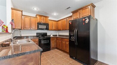 4486 W Serviceberry Dr in Fayetteville, AR - Building Photo - Building Photo