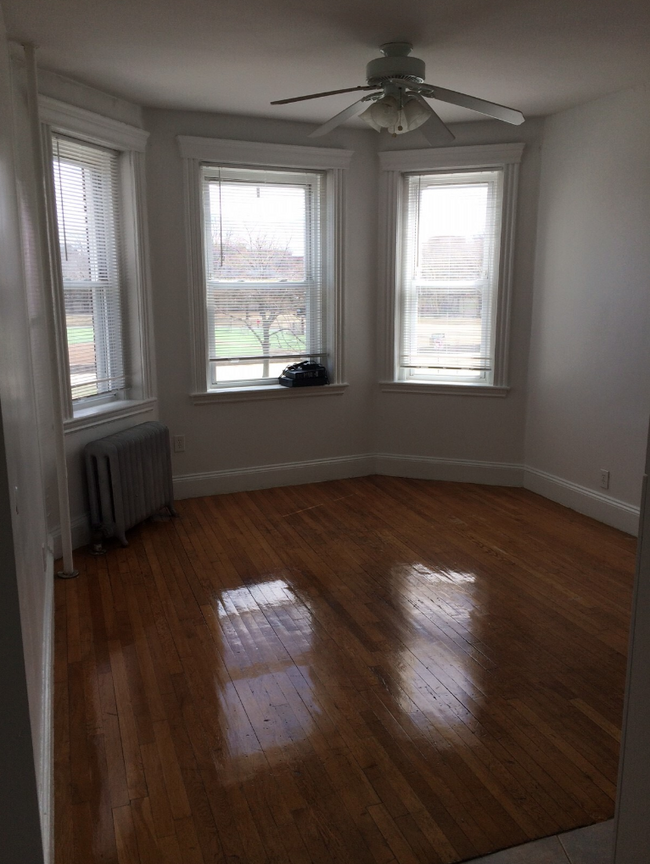 417 Brookline Ave, Unit 34 in Boston, MA - Building Photo - Building Photo