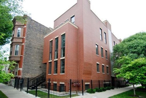 property at 1458 N Artesian Ave