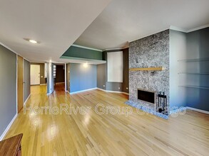 1039 N La Salle Dr in Chicago, IL - Building Photo - Building Photo