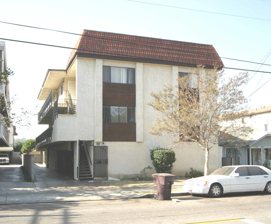 730 E Lomita Ave in Glendale, CA - Building Photo