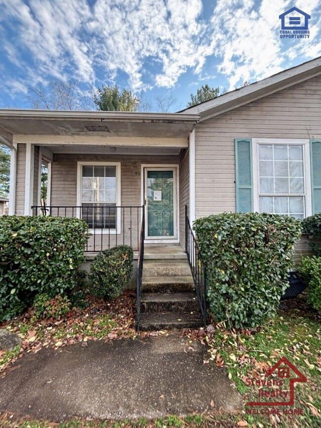 property at 459 Oriole Dr